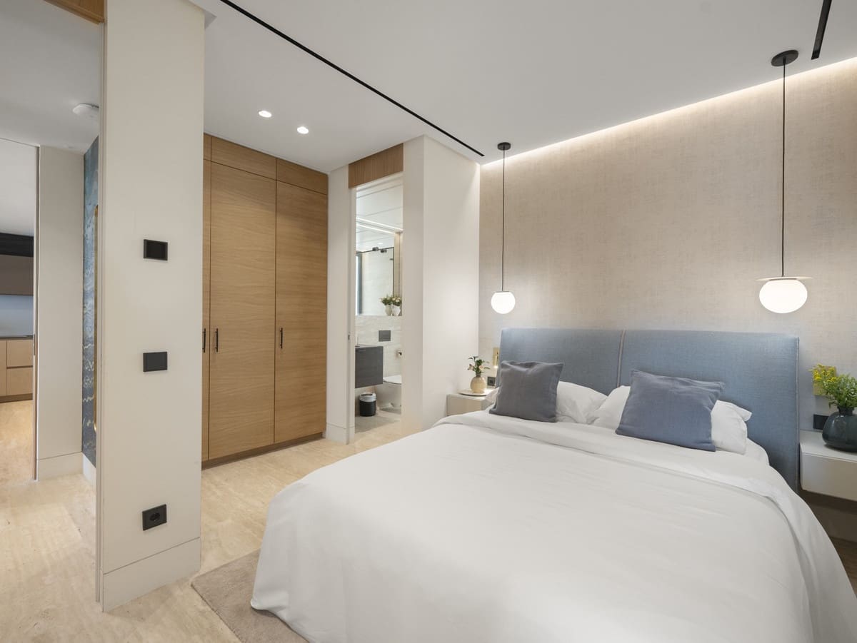 2 sypialnia Apartament na sprzedaż w Estepona z basenem garażem - 2 350 000 € (Ref: 10008038)