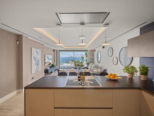 2 sypialnia Apartament na sprzedaż w Estepona z basenem garażem - 2 350 000 € (Ref: 10008038)