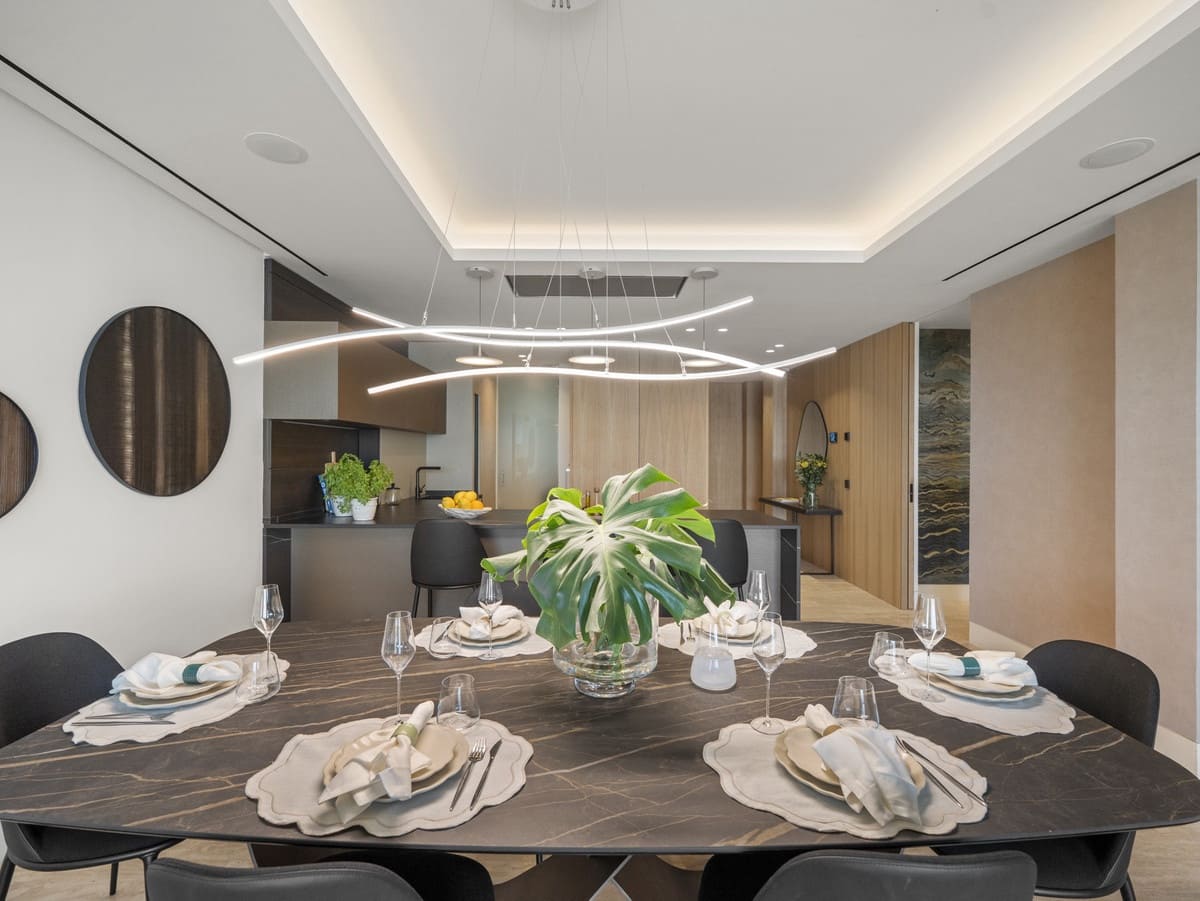2 sypialnia Apartament na sprzedaż w Estepona z basenem garażem - 2 350 000 € (Ref: 10008038)