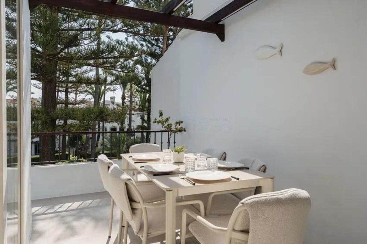 3 soverom Leilighet til salgs i San Pedro de Alcantara med svømmebasseng - € 1 540 000 (Ref: 10009672)