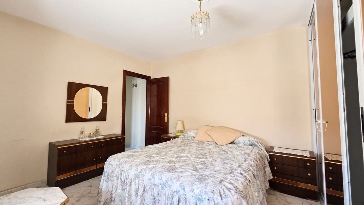 Apartamento de 3 habitaciones en Marbella en venta - 382.000 € (Ref: 10009673)