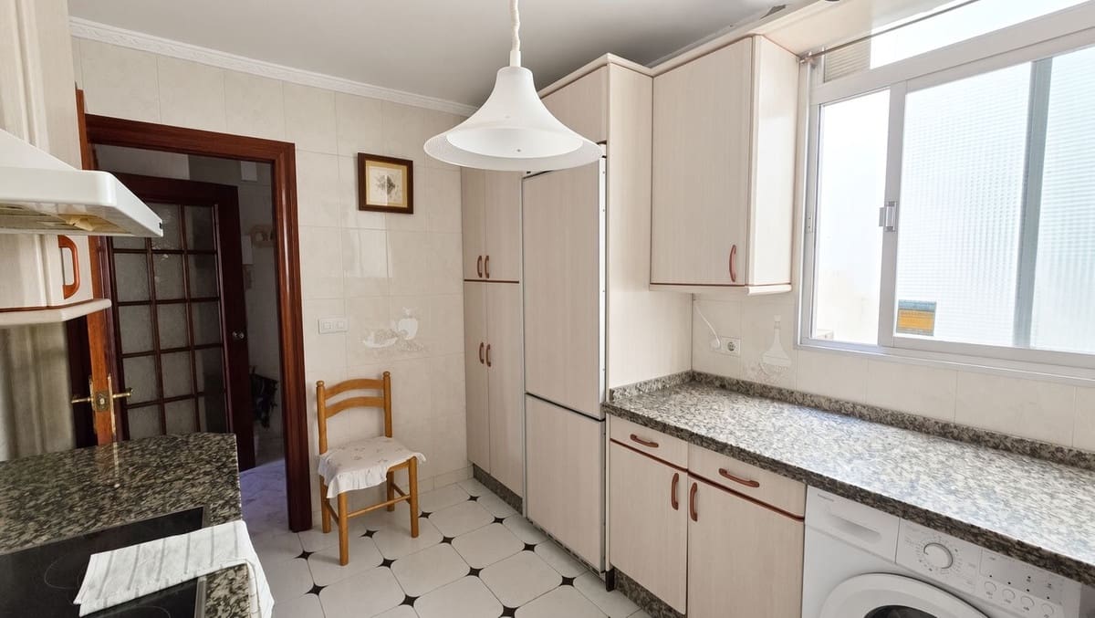 Apartamento de 3 habitaciones en Marbella en venta - 382.000 € (Ref: 10009673)
