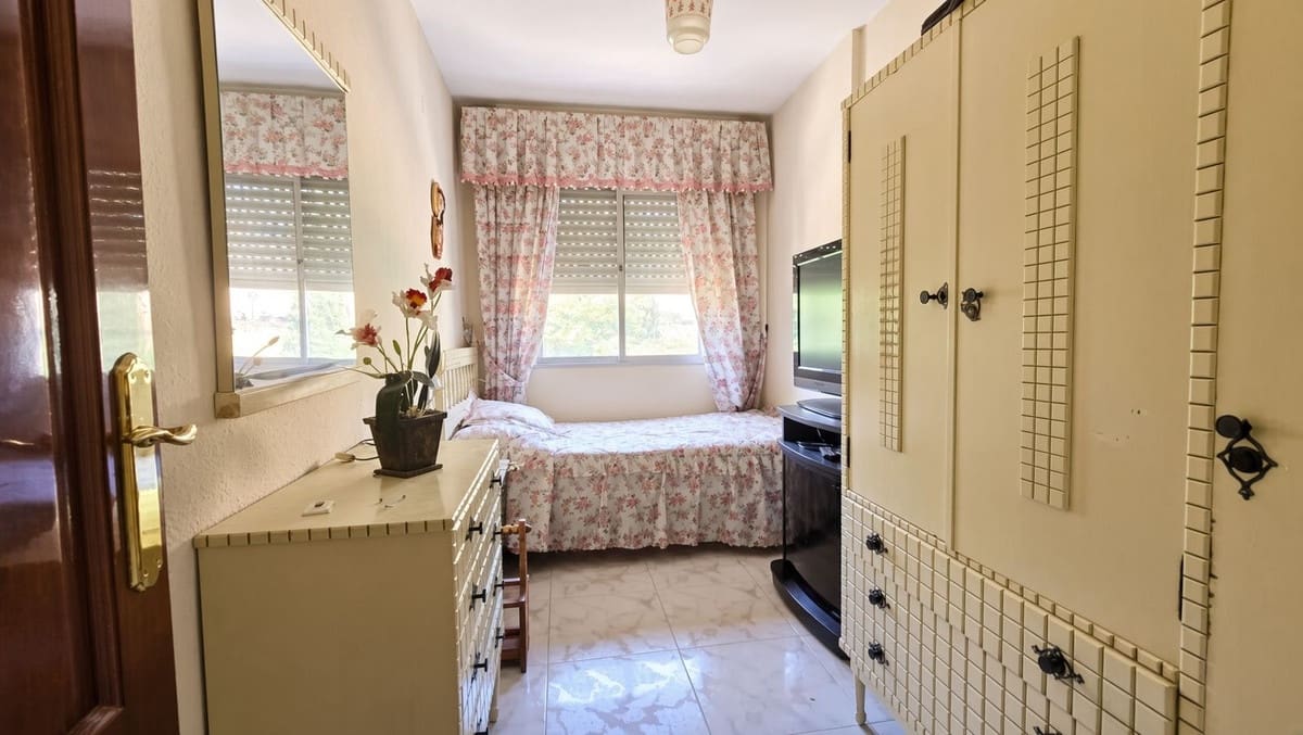 Apartamento de 3 habitaciones en Marbella en venta - 382.000 € (Ref: 10009673)