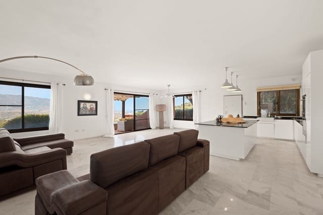 2 sovrum Lägenhet till salu i La Mairena, Ojen med pool - 495 000 € (Ref: 10009674)