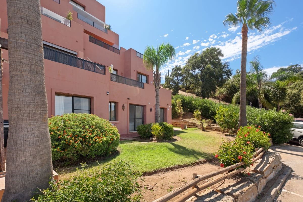 2 sovrum Lägenhet till salu i La Mairena med pool - 495 000 € (Ref: 10009674)