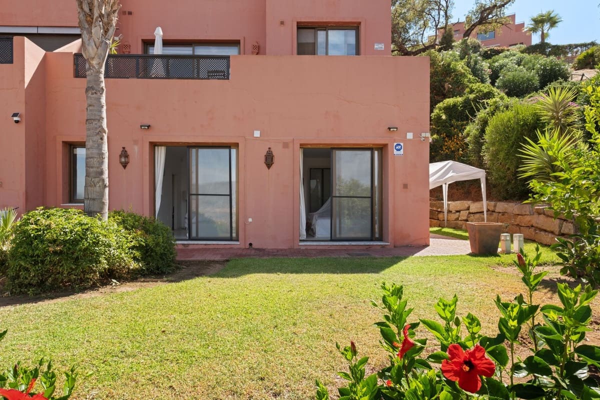 2 sovrum Lägenhet till salu i La Mairena med pool - 495 000 € (Ref: 10009674)