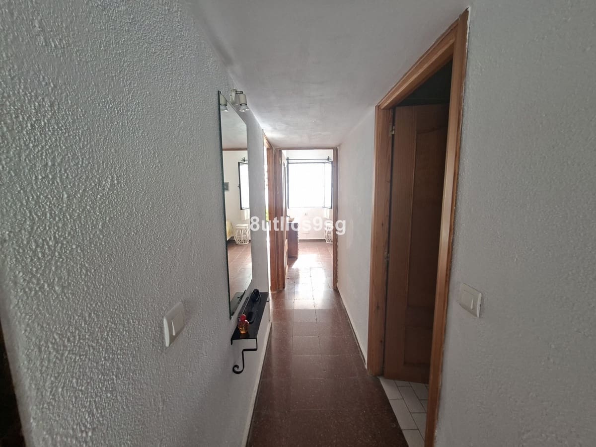 2 bedroom Villa for sale in Marbella - € 420,000 (Ref: 10009675)