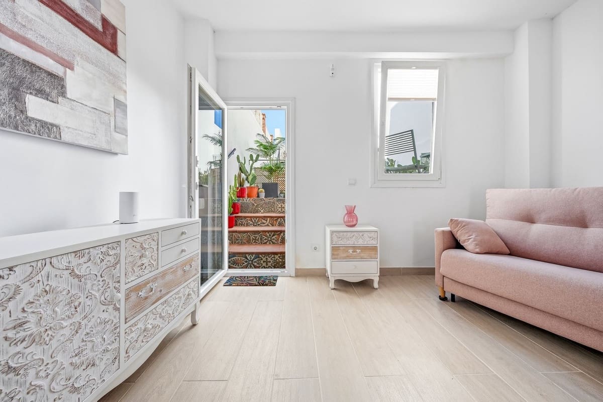 4 soveværelse Byhus til salg i Estepona - € 1.995.000 (Ref: 10009676)