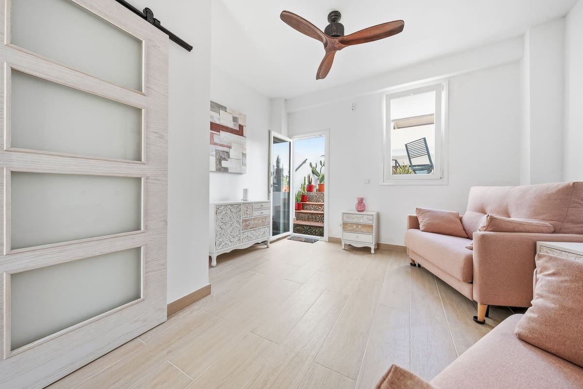 4 soveværelse Byhus til salg i Estepona - € 1.995.000 (Ref: 10009676)