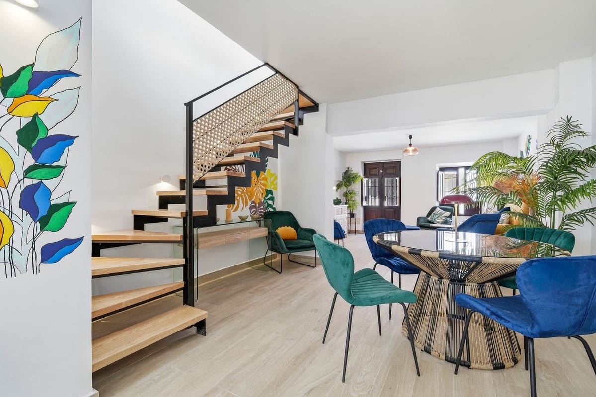 4 soveværelse Byhus til salg i Estepona - € 1.995.000 (Ref: 10009676)
