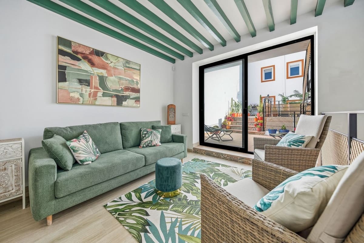 4 soveværelse Byhus til salg i Estepona - € 1.995.000 (Ref: 10009676)