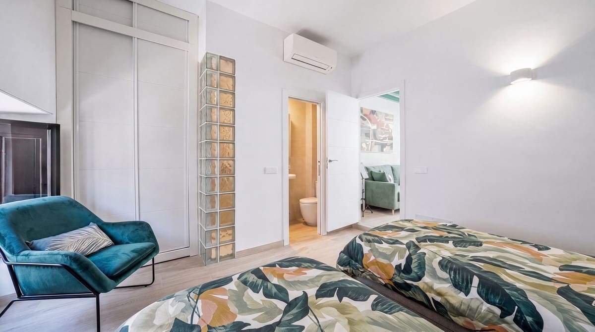 4 soveværelse Byhus til salg i Estepona - € 1.995.000 (Ref: 10009676)