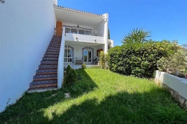 Casa de 4 habitaciones en Calahonda, Mijas en venta con piscina - 524.000 € (Ref: 10009677)