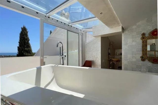 Casa de 4 habitaciones en Calahonda, Mijas en venta con piscina - 524.000 € (Ref: 10009677)