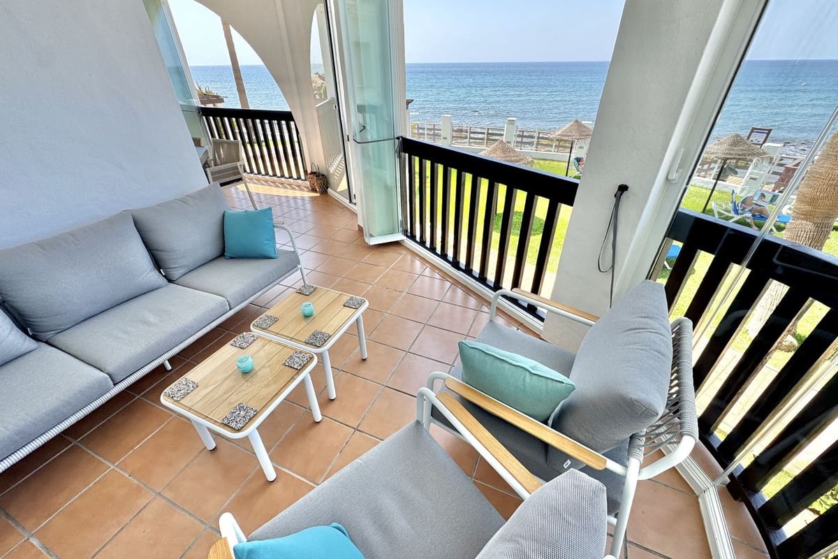 Apartamento de 2 habitaciones en Calahonda en venta con piscina - 695.000 € (Ref: 10010077)