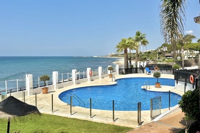 Apartamento de 2 habitaciones en Calahonda, Mijas en venta con piscina - 695.000 € (Ref: 10010077)