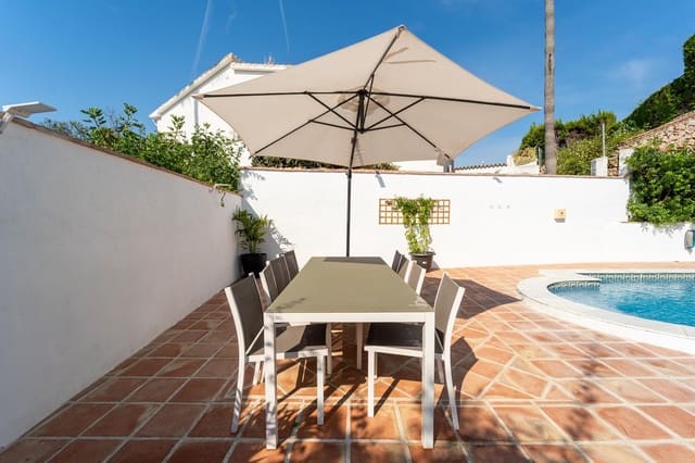 Chalet de 3 habitaciones en Calahonda, Mijas en venta con piscina garaje - 1.150.000 € (Ref: 10010078)
