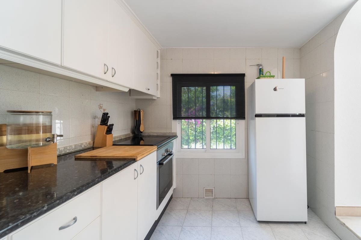 Chalet de 3 habitaciones en Calahonda en venta con piscina garaje - 1.150.000 € (Ref: 10010078)