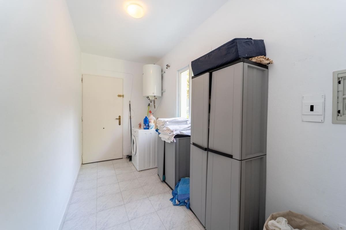 Chalet de 3 habitaciones en Calahonda en venta con piscina garaje - 1.150.000 € (Ref: 10010078)