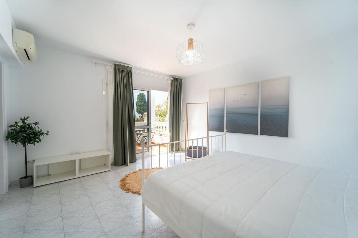 Chalet de 3 habitaciones en Calahonda en venta con piscina garaje - 1.150.000 € (Ref: 10010078)