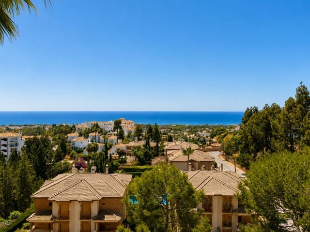 Apartamento de 3 habitaciones en Calahonda, Mijas en venta con piscina - 850.000 € (Ref: 10010079)