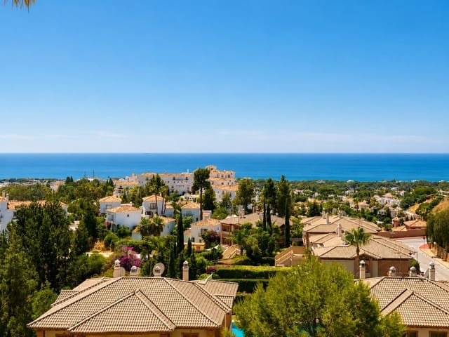 Apartamento de 3 habitaciones en Calahonda, Mijas en venta con piscina - 850.000 € (Ref: 10010079)