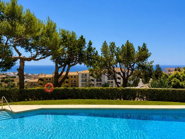 Apartamento de 3 habitaciones en Calahonda, Mijas en venta con piscina - 850.000 € (Ref: 10010079)