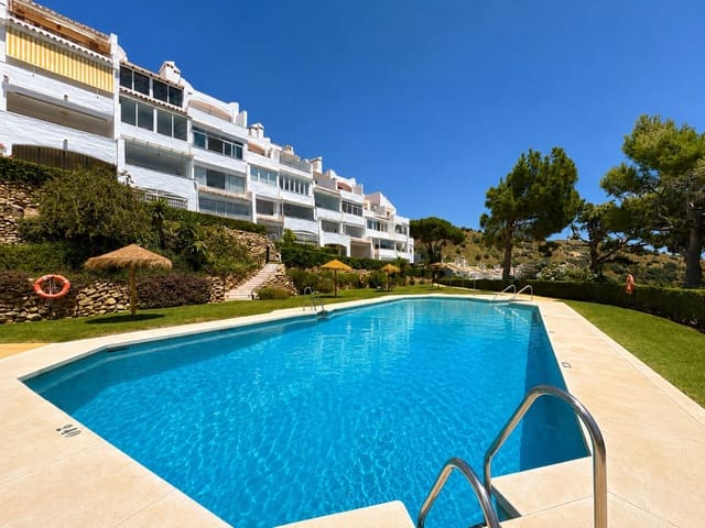 Apartamento de 3 habitaciones en Calahonda, Mijas en venta con piscina - 850.000 € (Ref: 10010079)