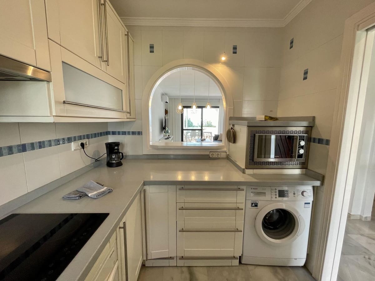 2 bedroom Bungalow for sale in Calahonda with pool - € 760,000 (Ref: 10010080)