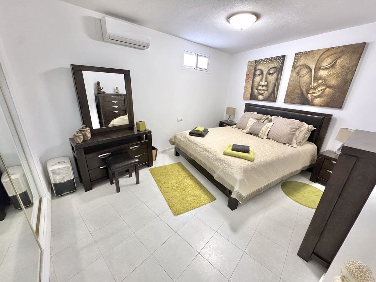 Chalet de 5 habitaciones en Calahonda en venta con piscina - 1.100.000 € (Ref: 10010081)