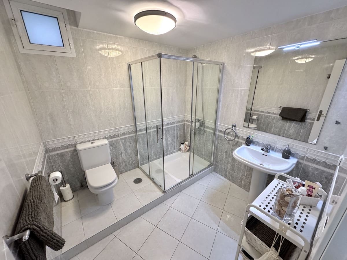 Chalet de 5 habitaciones en Calahonda en venta con piscina - 1.100.000 € (Ref: 10010081)