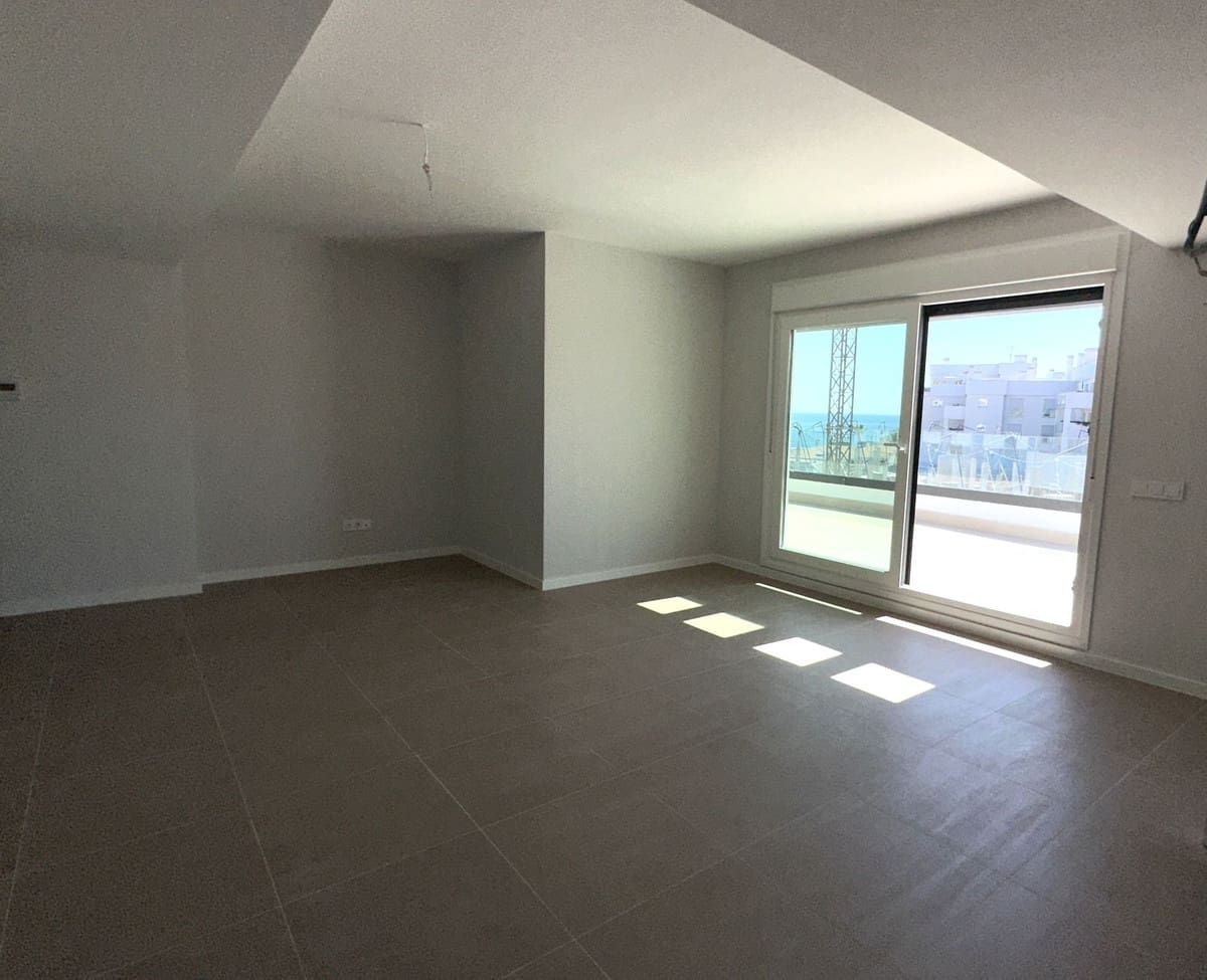 3 camera da letto Appartamento in vendita in El Faro con piscina - 795.000 € (Rif: 10015916)