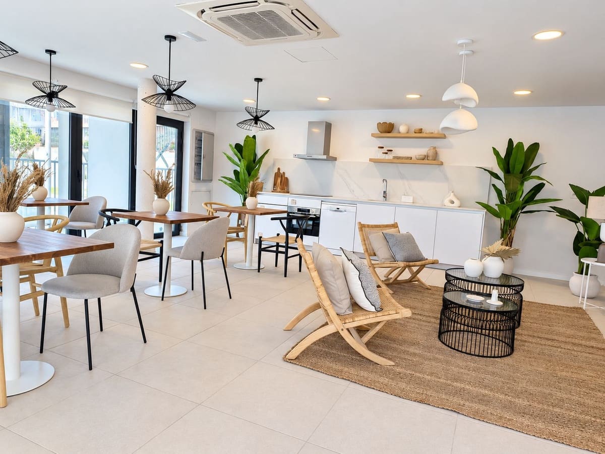 3 bedroom Apartment for sale in El Faro with pool garage - € 775,000 (Ref: 10015916)