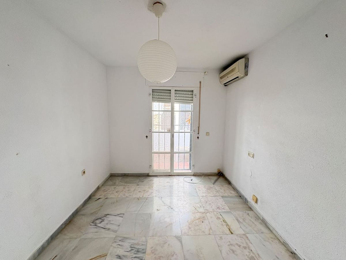 4 bedroom Townhouse for sale in Riviera del Sol with pool - € 399,950 (Ref: 10016840)