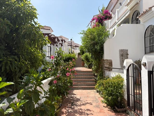 4 sovrum Hus till salu i Riviera del Sol, Mijas med pool - 399 950 € (Ref: 10016840)