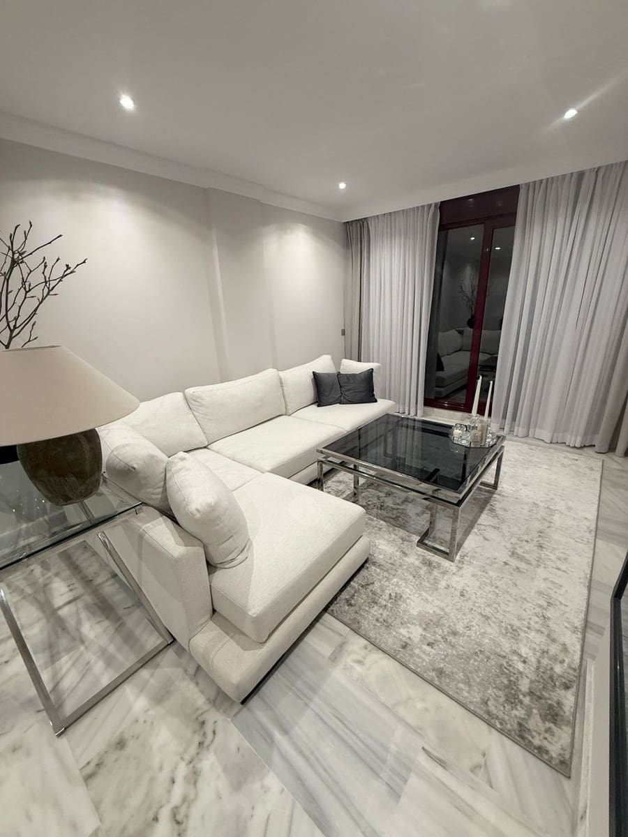 1 bedroom Apartment for sale in New Golden Mile with pool - € 286,000 (Ref: 10016843)