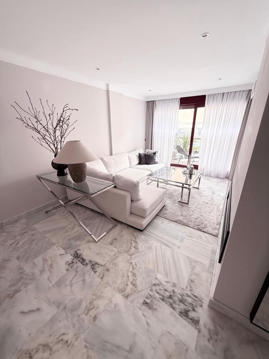 1 bedroom Apartment for sale in New Golden Mile with pool - € 286,000 (Ref: 10016843)