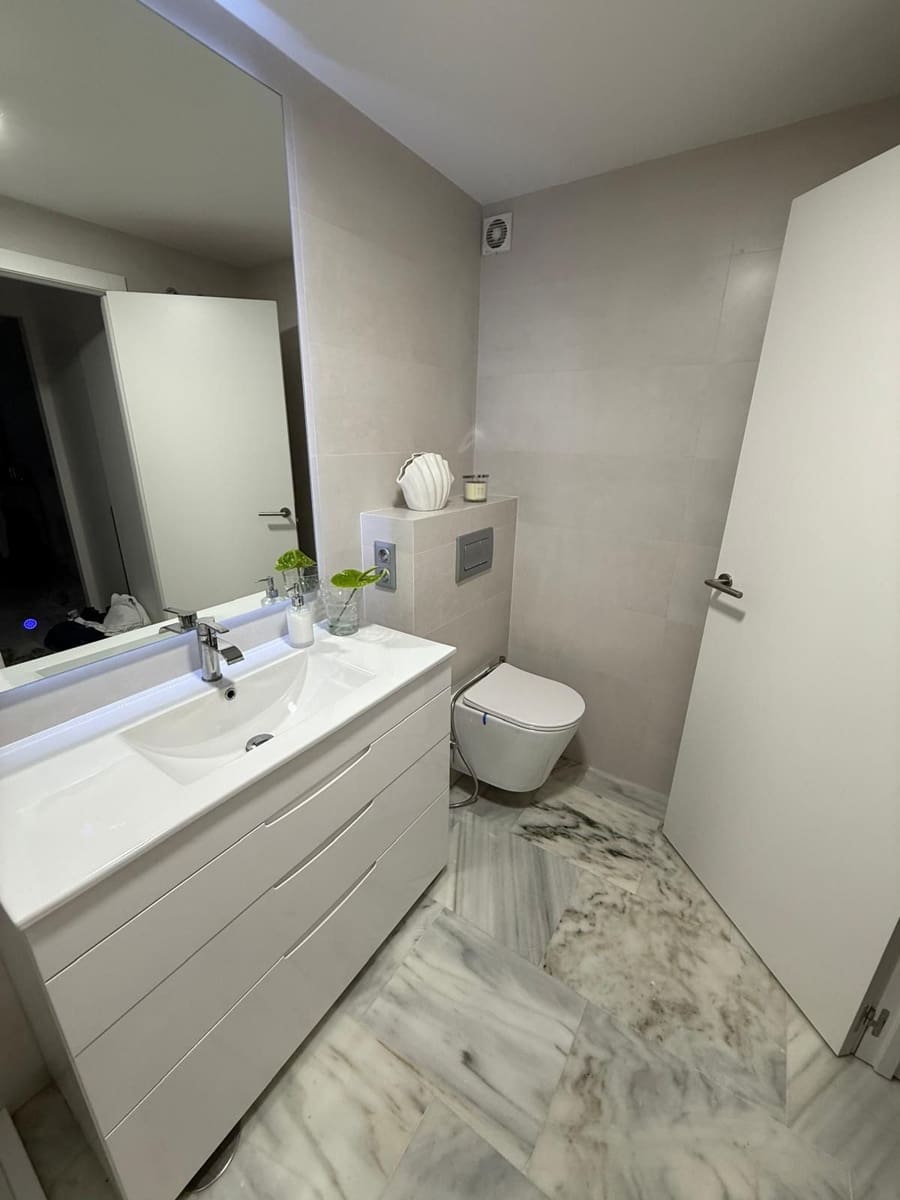 1 bedroom Apartment for sale in New Golden Mile with pool - € 286,000 (Ref: 10016843)