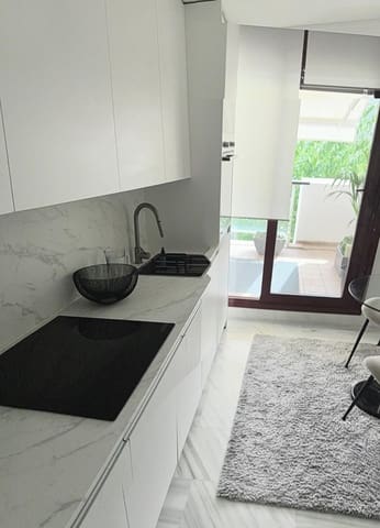 1 bedroom Apartment for sale in Selwo, Estepona with pool - € 286,000 (Ref: 10016843)