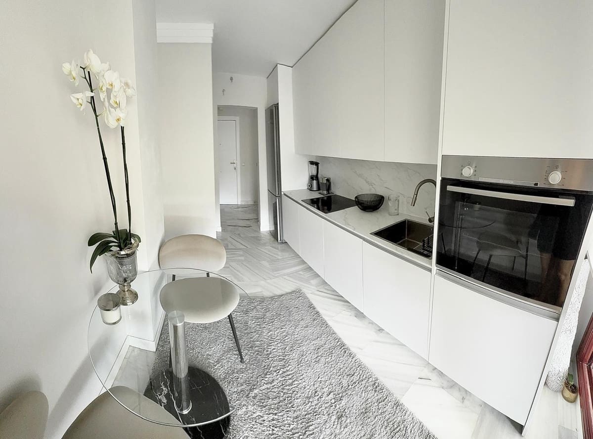 1 bedroom Apartment for sale in New Golden Mile with pool - € 286,000 (Ref: 10016843)