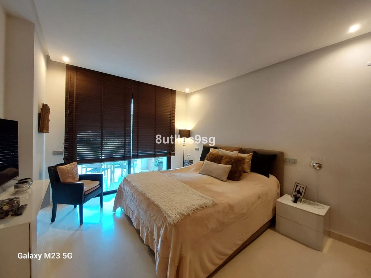 2 sovrum Lägenhet till salu i Benahavis med pool - 675 000 € (Ref: 10016844)