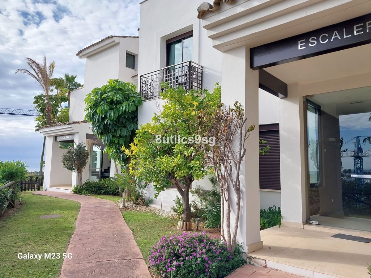 2 sovrum Lägenhet till salu i Benahavis med pool - 675 000 € (Ref: 10016844)