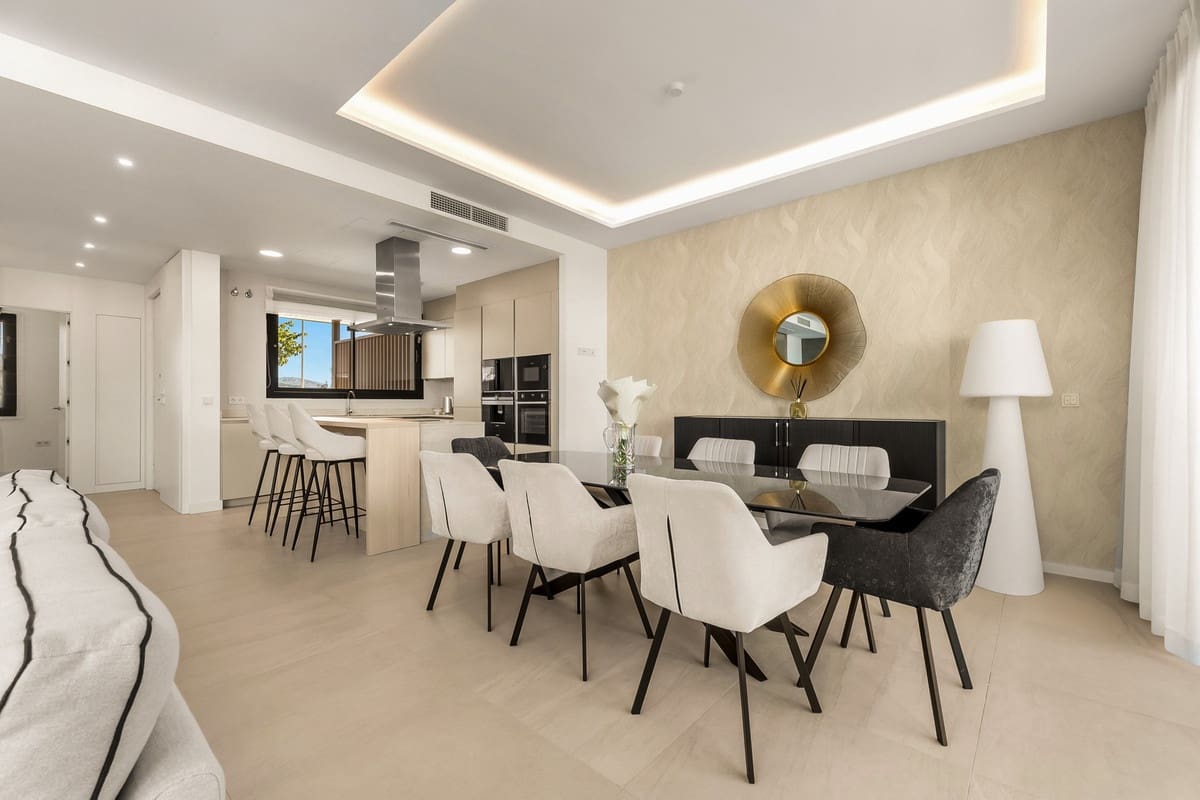 5 quarto Moradia Geminada para venda em Rio Real com piscina - 1 950 000 € (Ref: 10016845)