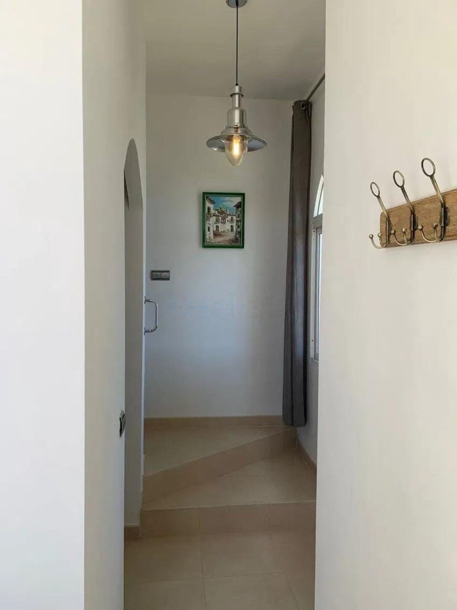 Apartamento de 2 habitaciones en Calahonda en venta con piscina - 295.000 € (Ref: 10016846)