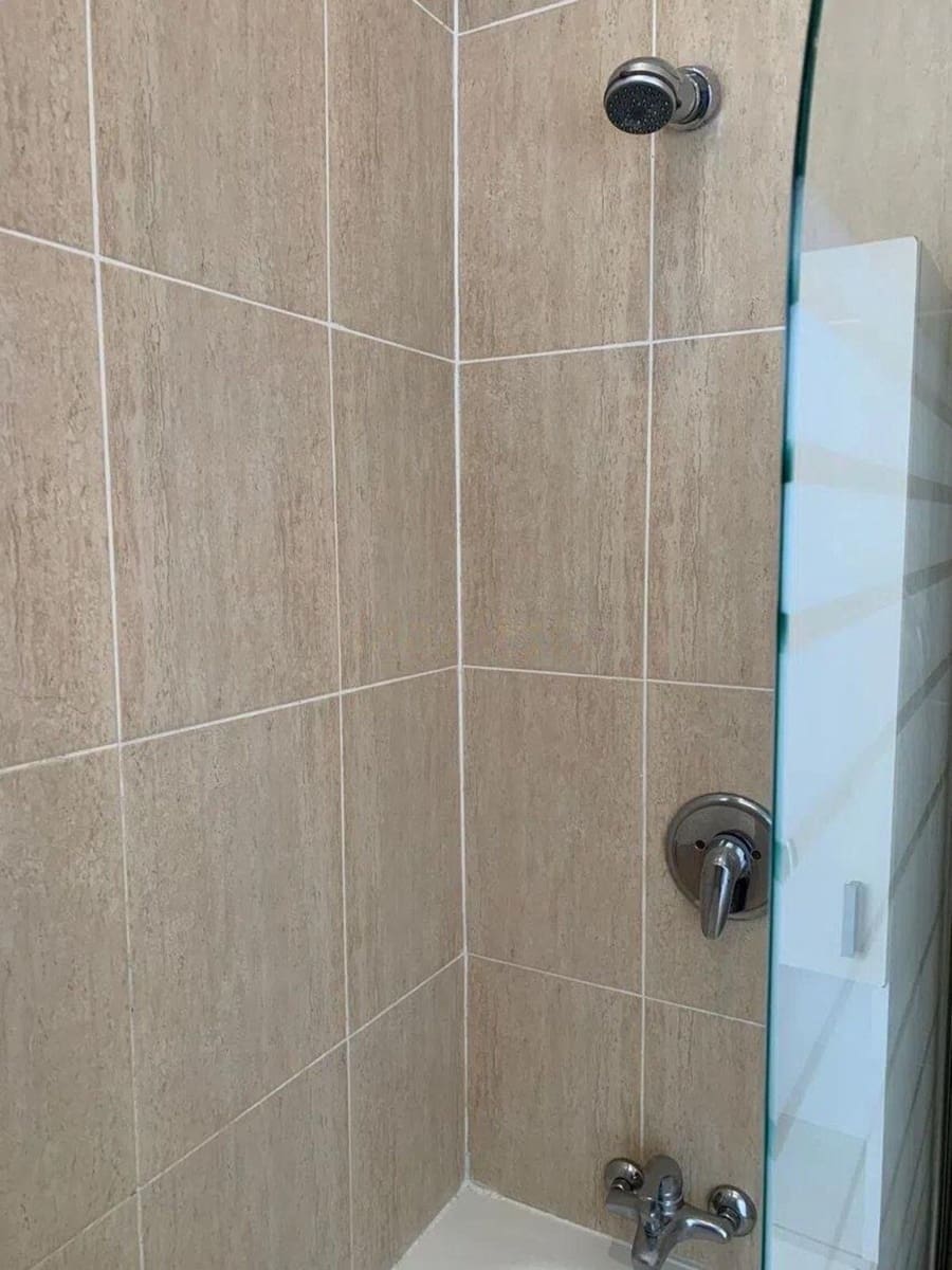 Apartamento de 2 habitaciones en Calahonda en venta con piscina - 295.000 € (Ref: 10016846)