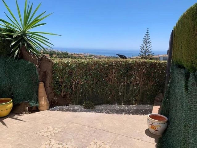 Apartamento de 2 habitaciones en Calahonda, Mijas en venta con piscina - 295.000 € (Ref: 10016846)