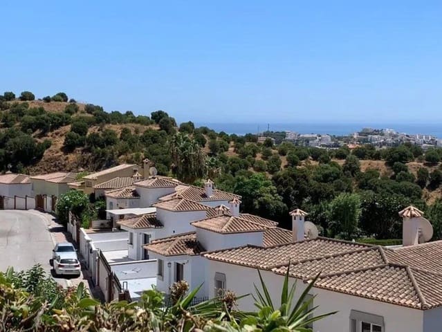 Apartamento de 2 habitaciones en Calahonda, Mijas en venta con piscina - 295.000 € (Ref: 10016846)