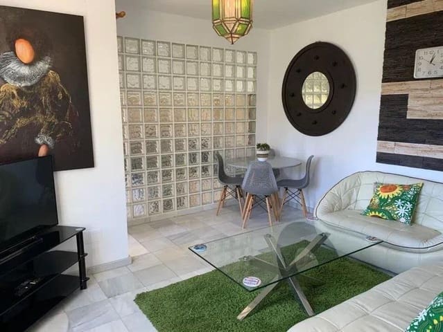 Apartamento de 2 habitaciones en Calahonda, Mijas en venta con piscina - 295.000 € (Ref: 10016846)