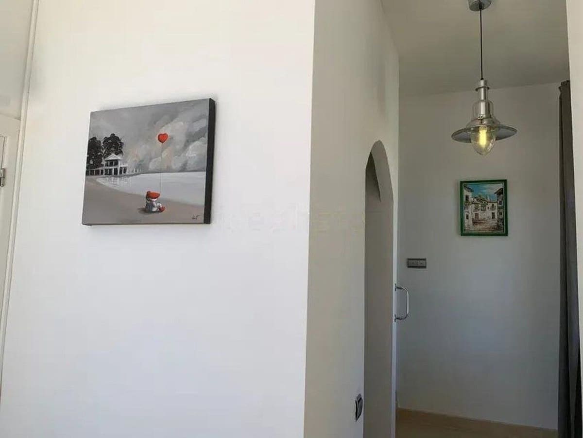 Apartamento de 2 habitaciones en Calahonda en venta con piscina - 295.000 € (Ref: 10016846)