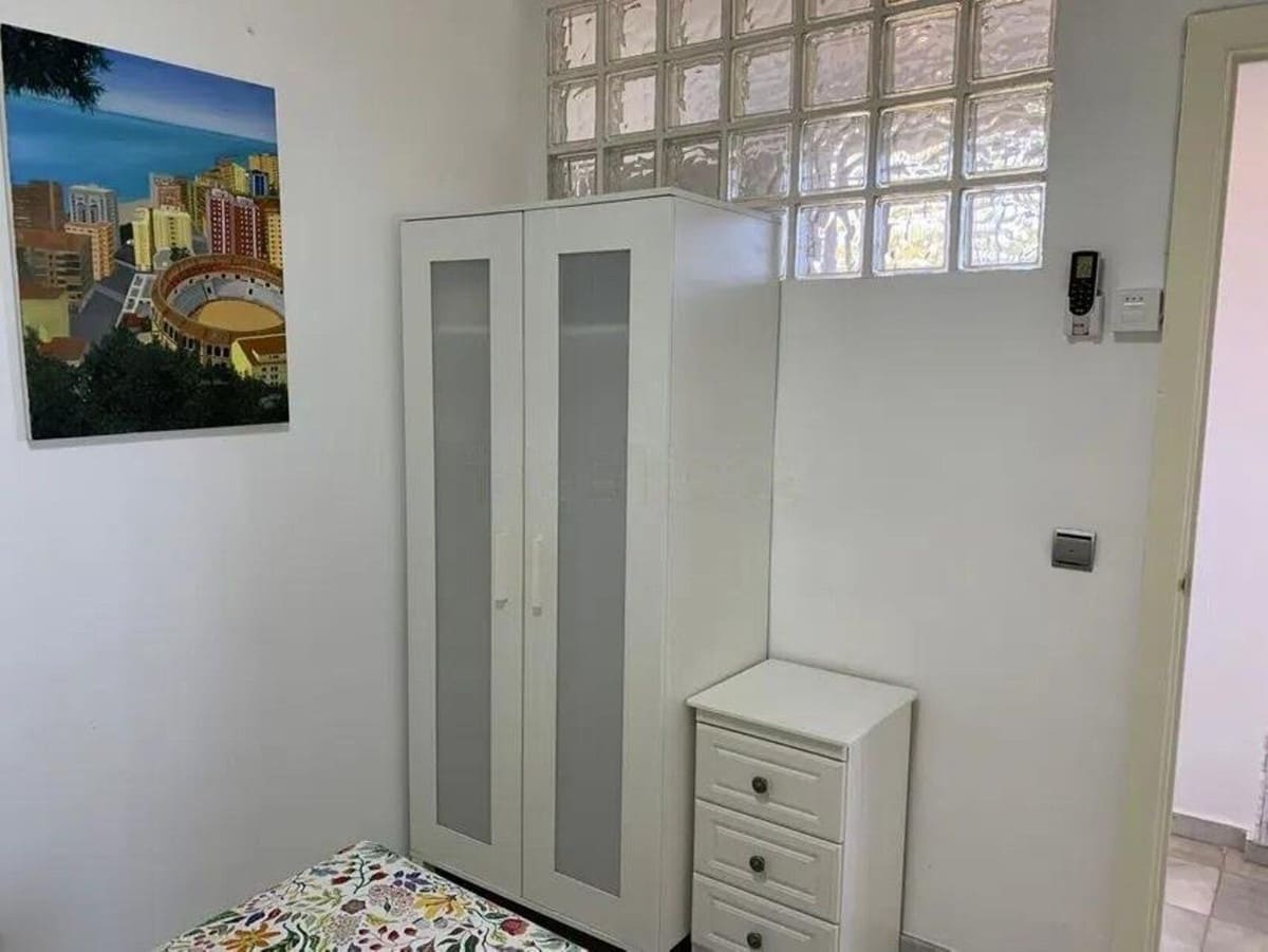 Apartamento de 2 habitaciones en Calahonda en venta con piscina - 295.000 € (Ref: 10016846)